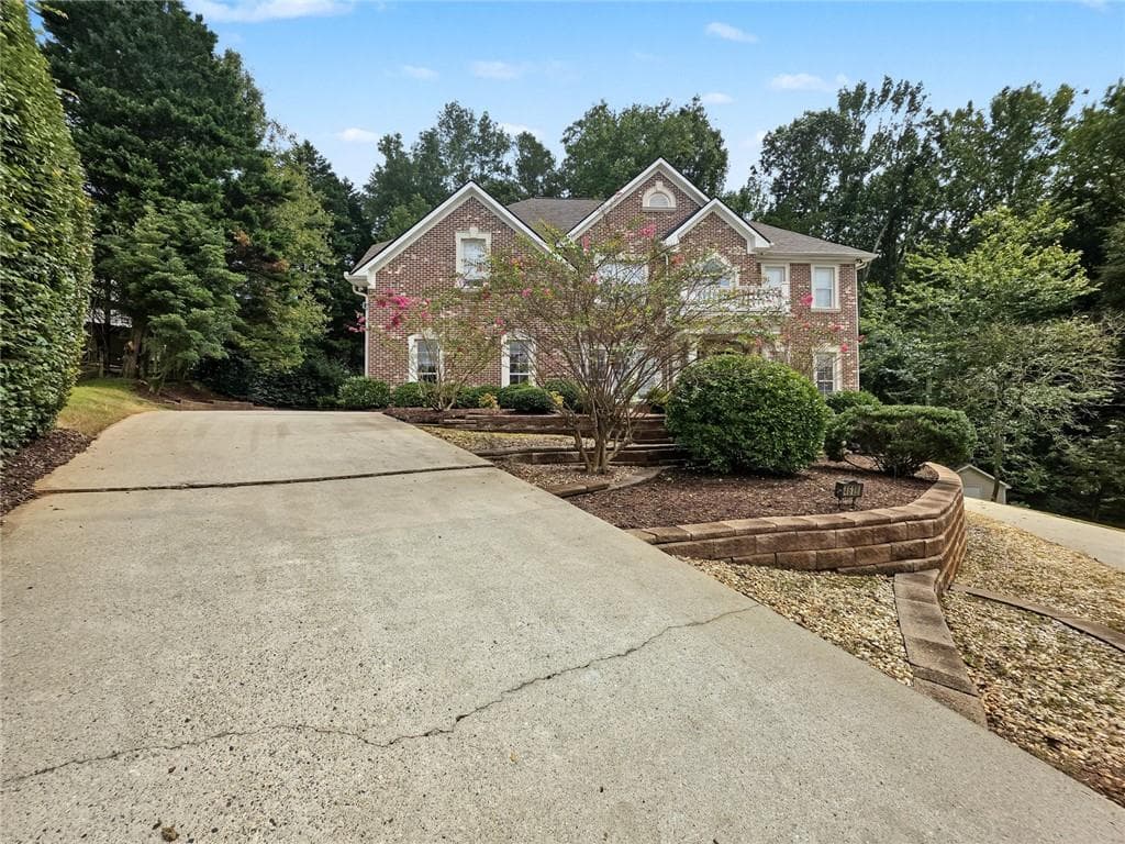 7 bedroom, 6 bathroom, 5,194 sq ft single family residence for sale at 4619 Kiplin Lake Court, Sugar Hill, GA 30518 — photo 3