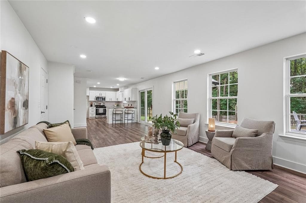 3 bedroom, 3 bathroom, 1,816 sq ft single family residence for sale at 1149 Grandview Circle, Powder Springs, GA 30127 — photo 5