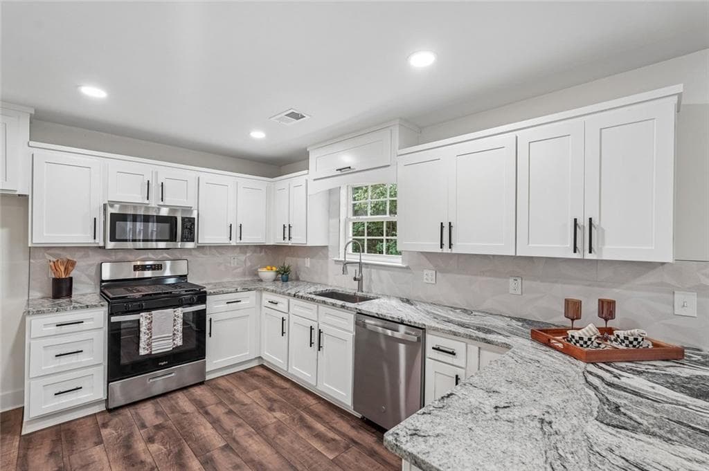 3 bedroom, 3 bathroom, 1,816 sq ft single family residence for sale at 1149 Grandview Circle, Powder Springs, GA 30127 — photo 7