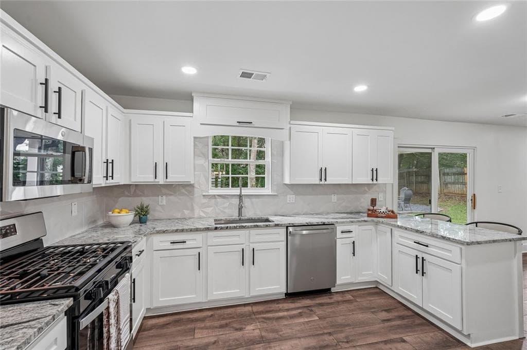3 bedroom, 3 bathroom, 1,816 sq ft single family residence for sale at 1149 Grandview Circle, Powder Springs, GA 30127 — photo 8
