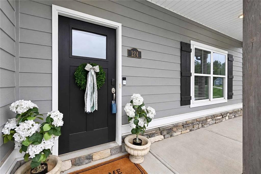 4 bedroom, 3 bathroom, 2,637 sq ft single family residence for sale at 124 Turkey Creek Trail, Carrollton, GA 30117 — photo 2
