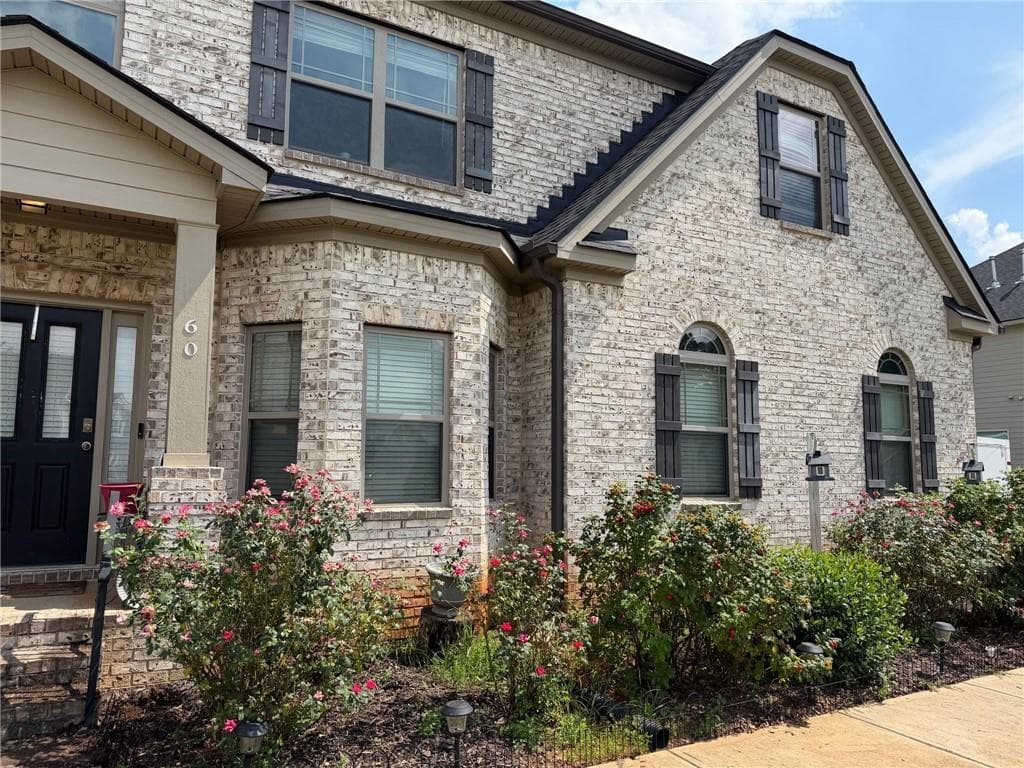 5 bedroom, 4 bathroom, 4,032 sq ft single family residence for sale at 60 Charleston Drive, Senoia, GA 30276 — photo 4