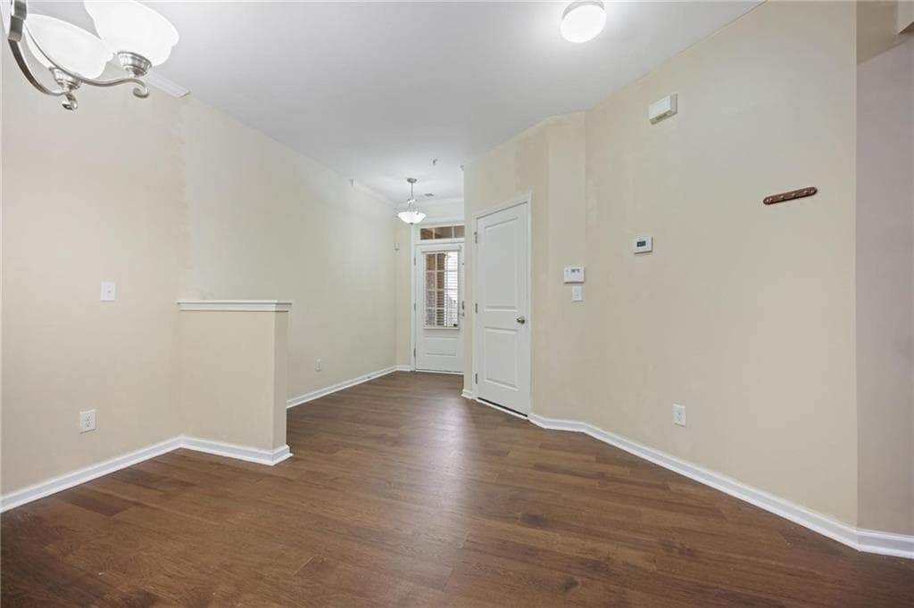 3 bedroom, 3 bathroom, 1,998 sq ft townhouse for sale at 3427 Vintage Circle BLDG 15, Smyrna, GA 30080 — photo 4