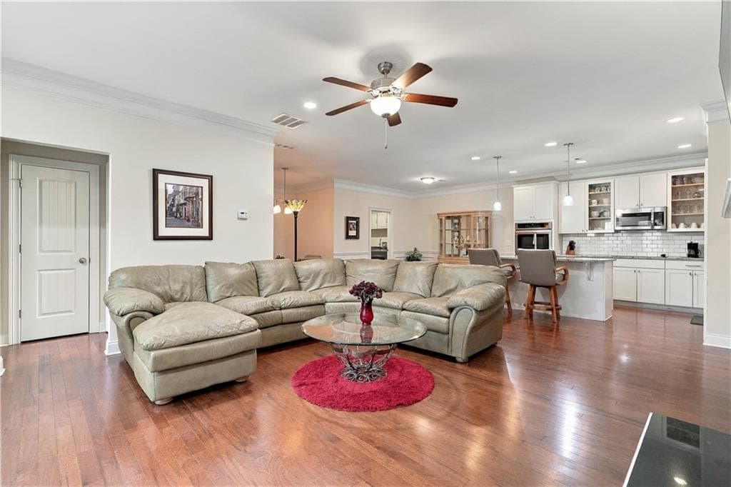 2 bedroom, 2 bathroom, 1,787 sq ft condominium for sale at 341 Villa Park Circle, Stone Mountain, GA 30087 — photo 5
