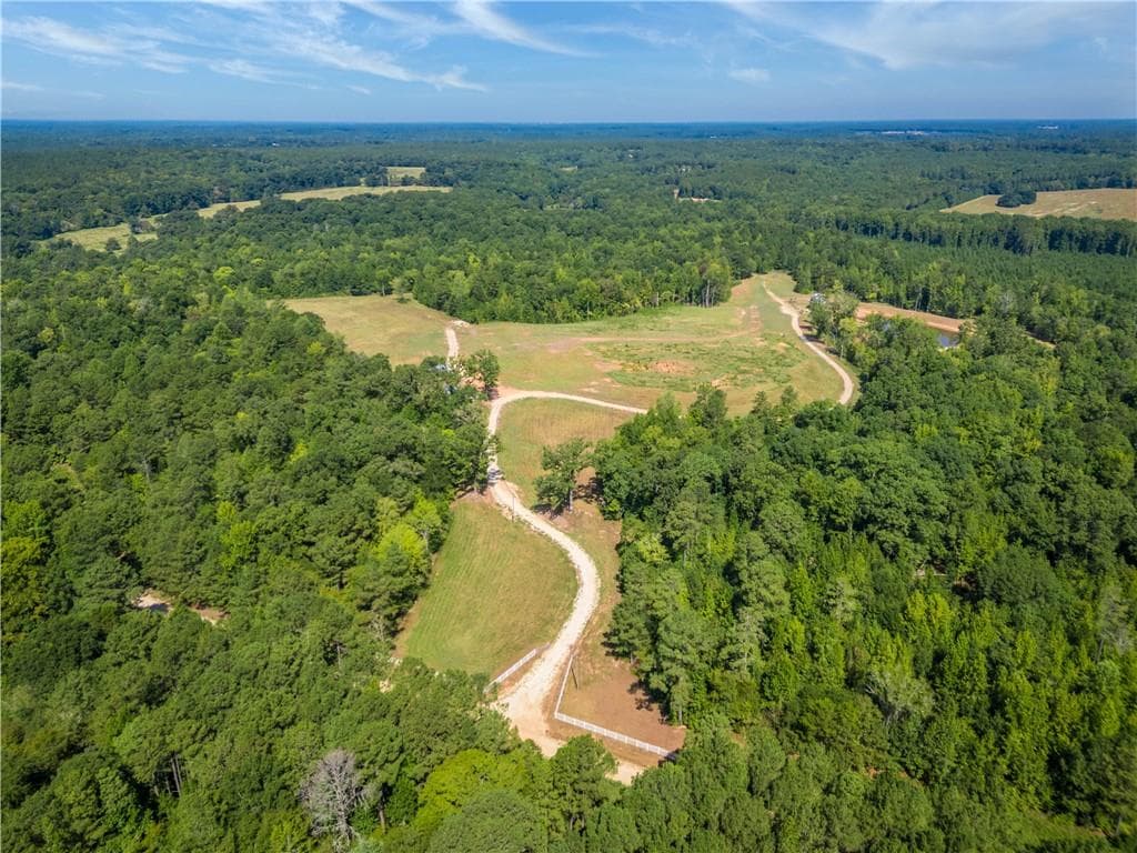 13 bedroom, 2 bathroom single family residence for sale at 692 Hutchins Wolfskin Road, Stephens, GA 30667 — photo 2