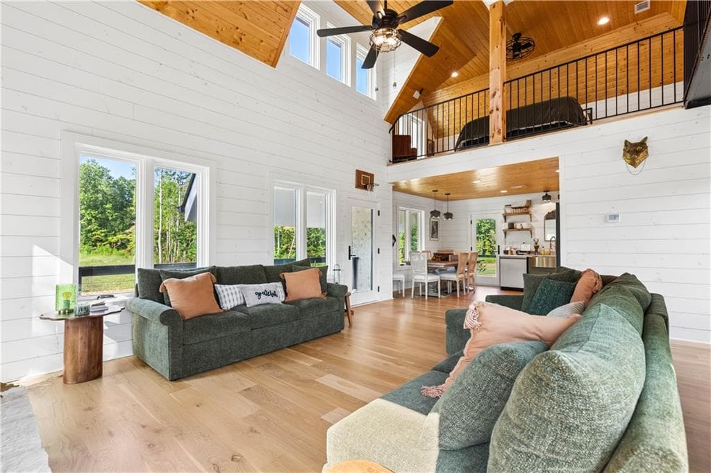 13 bedroom, 2 bathroom single family residence for sale at 692 Hutchins Wolfskin Road, Stephens, GA 30667 — photo 5