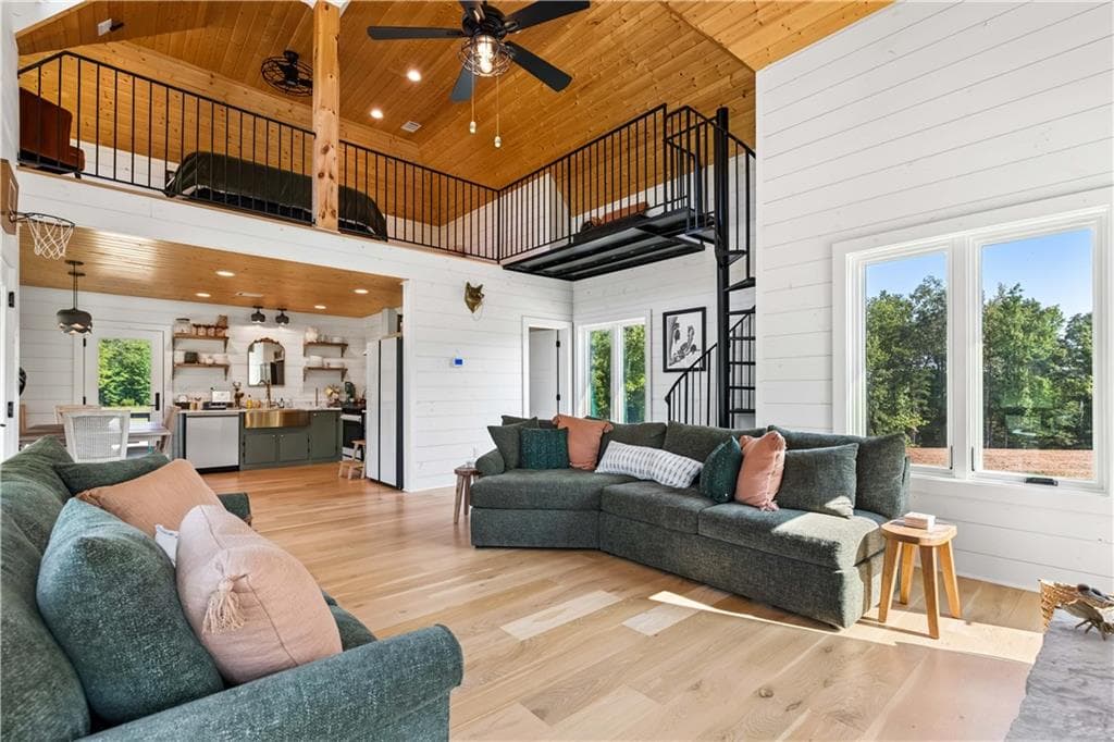 13 bedroom, 2 bathroom single family residence for sale at 692 Hutchins Wolfskin Road, Stephens, GA 30667 — photo 6