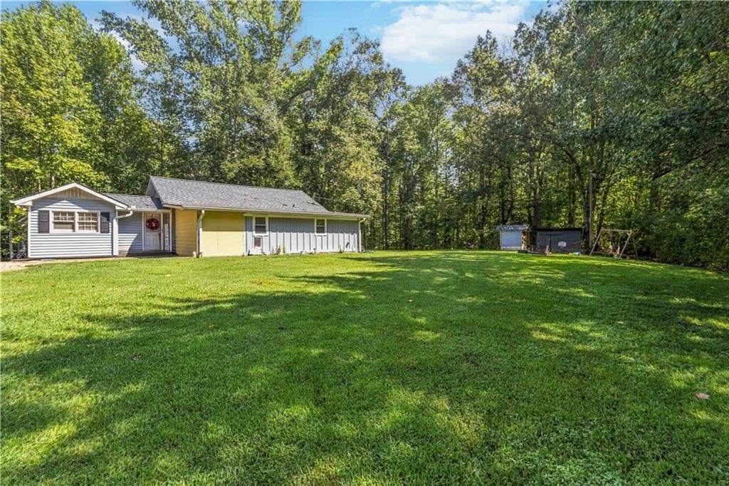 2 bedroom, 1 bathroom, 1,487 sq ft single family residence for sale at 711 Pine Shadows Drive, Dallas, GA 30157 — photo 5