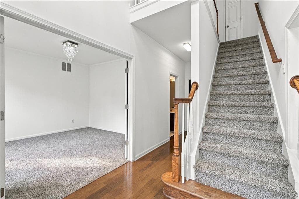 4 bedroom, 3 bathroom, 2,208 sq ft single family residence for sale at 2095 Enon Mill Drive, Atlanta, GA 30331 — photo 6