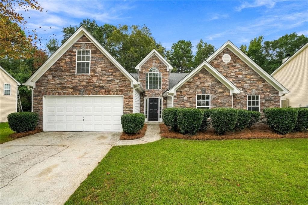 4 bedroom, 2 bathroom, 2,408 sq ft home for sale at 3590 Hamilton Creek Trail, Buford, GA
