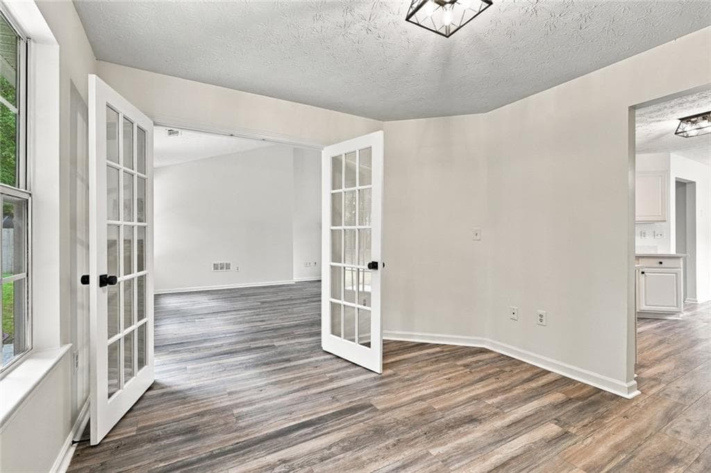4 bedroom, 2 bathroom, 2,408 sq ft single family residence for sale at 3590 Hamilton Creek Trail, Buford, GA 30519 — photo 7