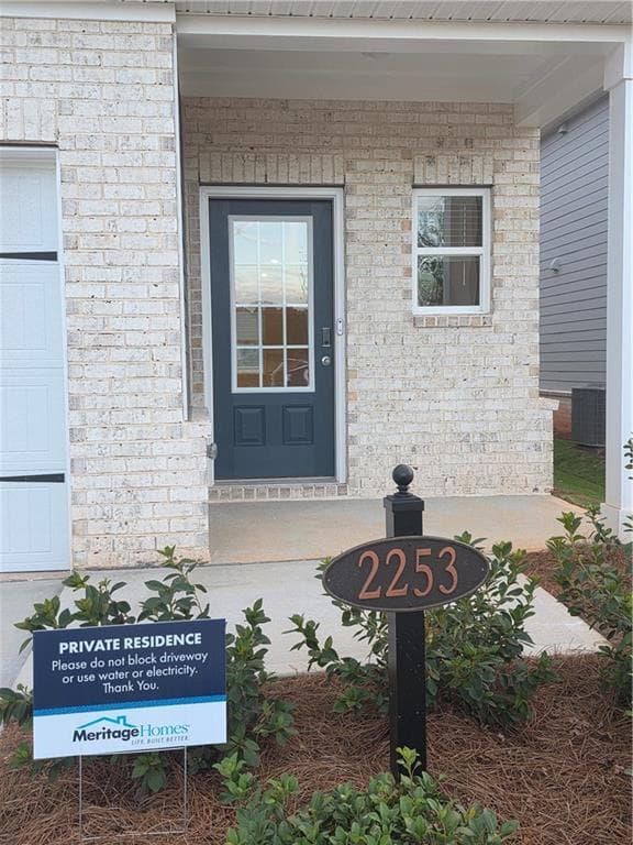 5 bedroom, 3 bathroom, 2,352 sq ft single family residence for rent at 2253 Martin Springs Bend, Lawrenceville, GA 30045 for $4,300 a month — photo 2