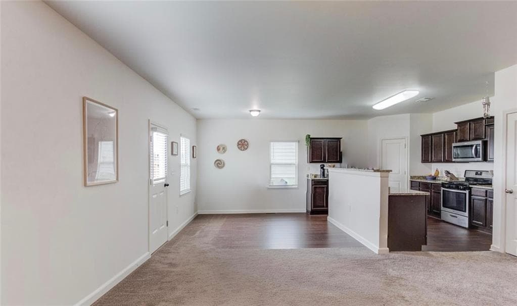 4 bedroom, 3 bathroom, 1,987 sq ft single family residence for sale at 331 Merigold Way, Pendergrass, GA 30567 — photo 9