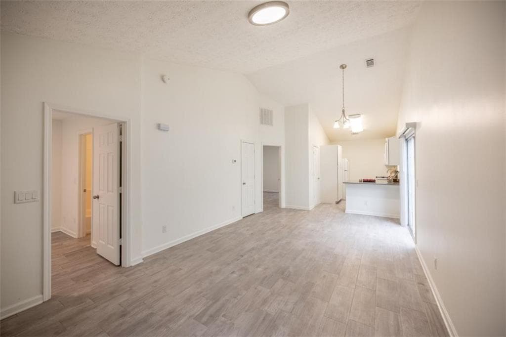 2 bedroom, 1 bathroom, 888 sq ft single family residence for sale at 3989 White Owl Court, Duluth, GA 30097 — photo 6