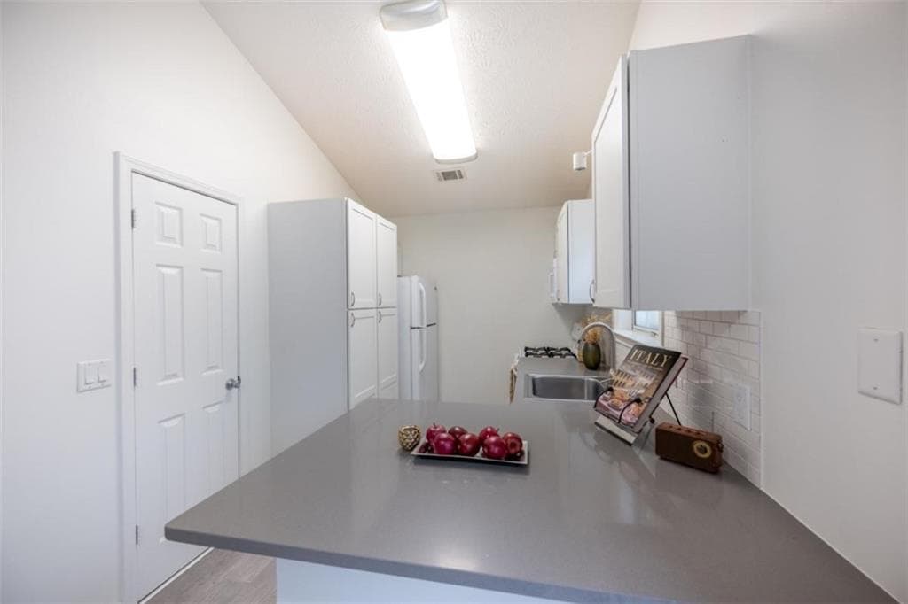 2 bedroom, 1 bathroom, 888 sq ft single family residence for sale at 3989 White Owl Court, Duluth, GA 30097 — photo 8