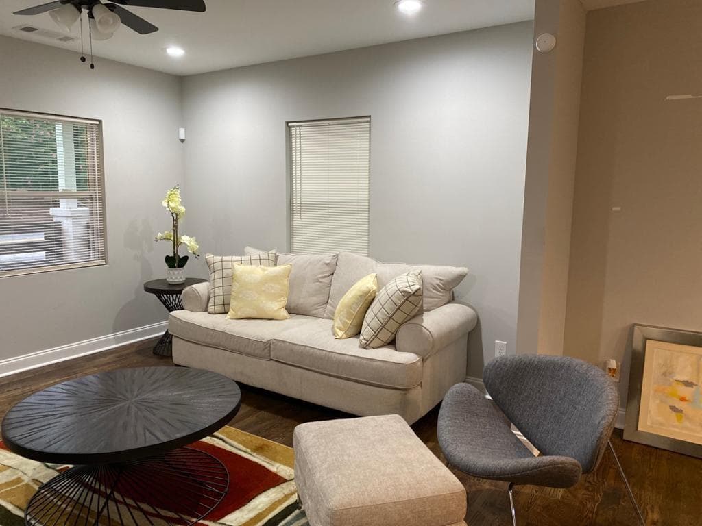3 bedroom, 2 bathroom, 1,242 sq ft single family residence for sale at 141 Mcdonough Boulevard, Atlanta, GA 30315 — photo 8