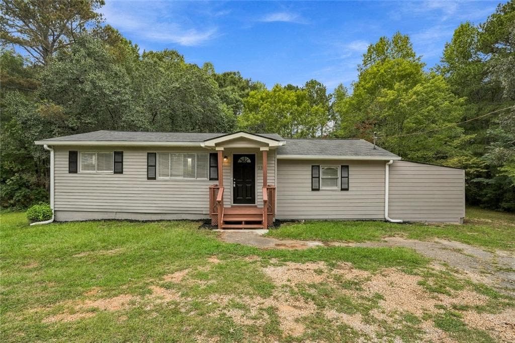 3 bedroom, 2 bathroom, 1,280 sq ft single family residence for sale at 2396 Scoggins Road, Dallas, GA 30157 — photo 2