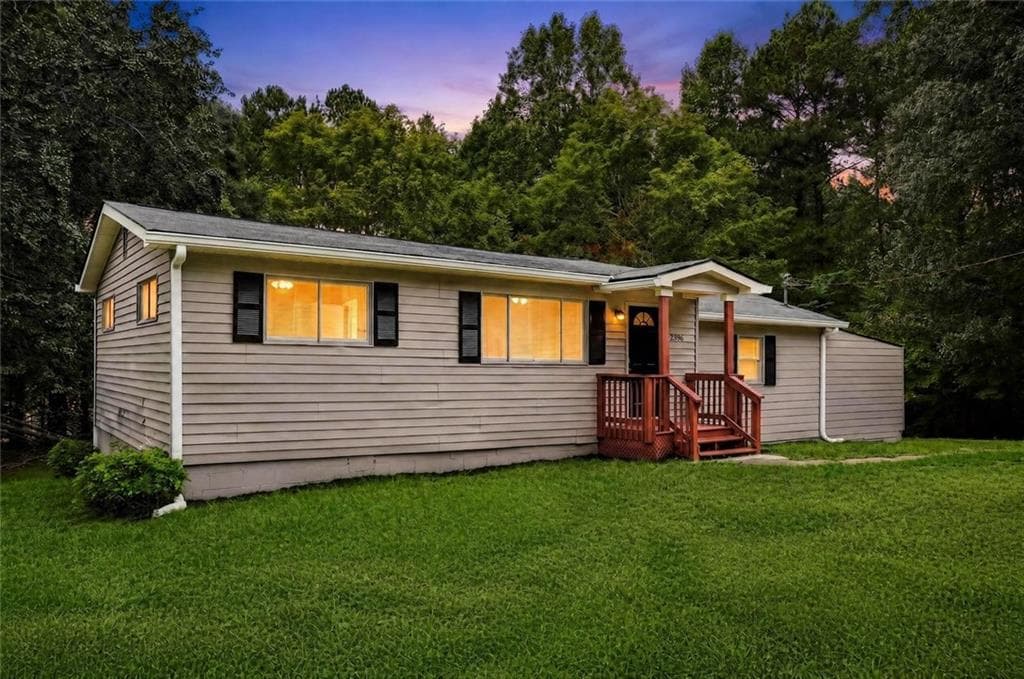 3 bedroom, 2 bathroom, 1,280 sq ft single family residence for sale at 2396 Scoggins Road, Dallas, GA 30157 — photo 3