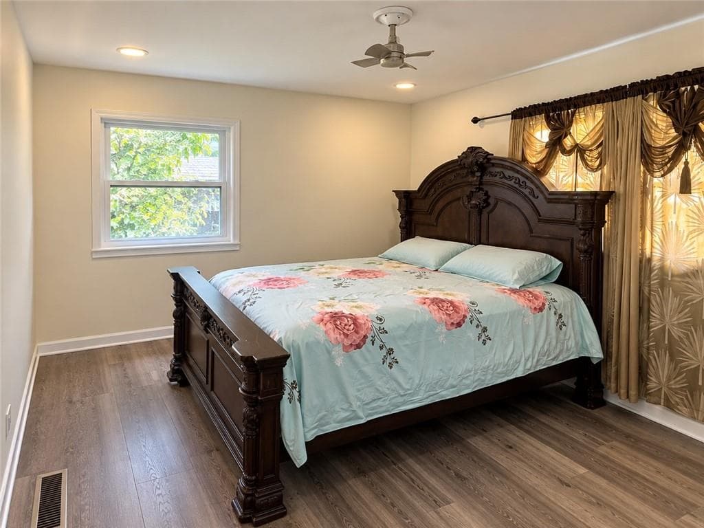 5 bedroom, 3 bathroom, 1,855 sq ft single family residence for sale at 3878 Nielsen Court, Clarkston, GA 30021 — photo 9