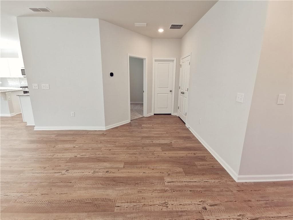 5 bedroom, 3 bathroom, 2,540 sq ft single family residence for rent at 154 Green Love Lane, Grayson, GA 30017 for $2,690 a month — photo 4