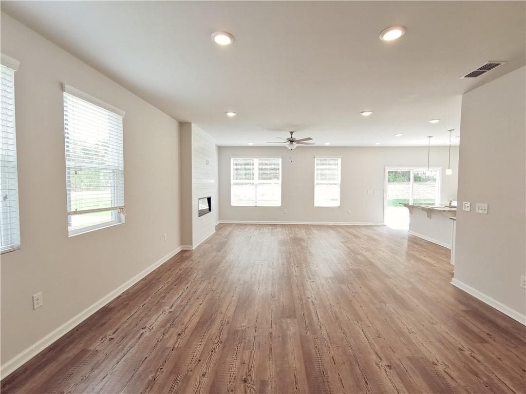5 bedroom, 3 bathroom, 2,540 sq ft single family residence for rent at 154 Green Love Lane, Grayson, GA 30017 for $2,690 a month — photo 6