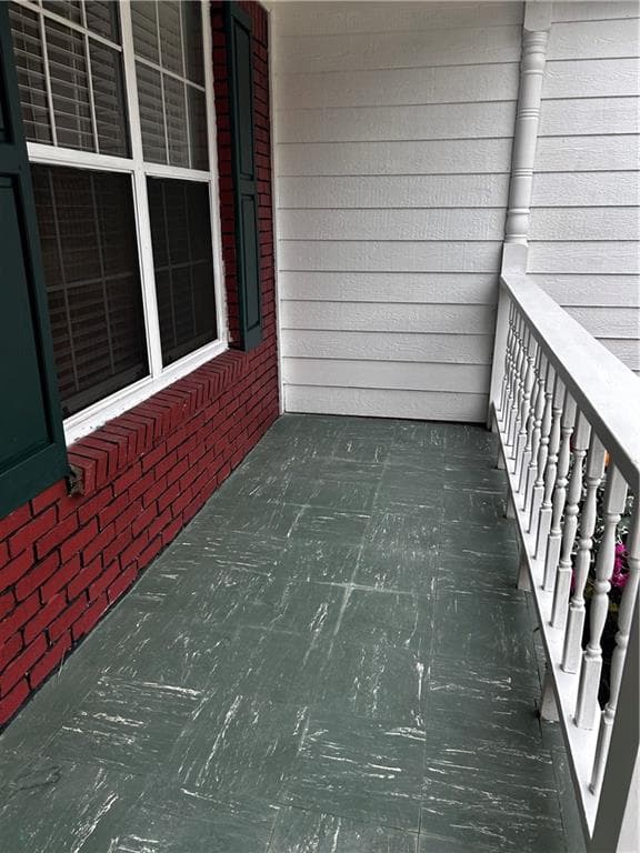 3 bedroom, 2 bathroom, 1,300 sq ft single family residence for sale at 9143 Clubhouse Drive, Riverdale, GA 30274 — photo 6