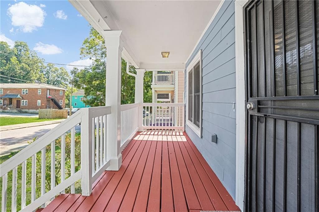 3 bedroom, 3 bathroom, 1,806 sq ft single family residence for sale at 727 Formwalt Street, Atlanta, GA 30315 — photo 5