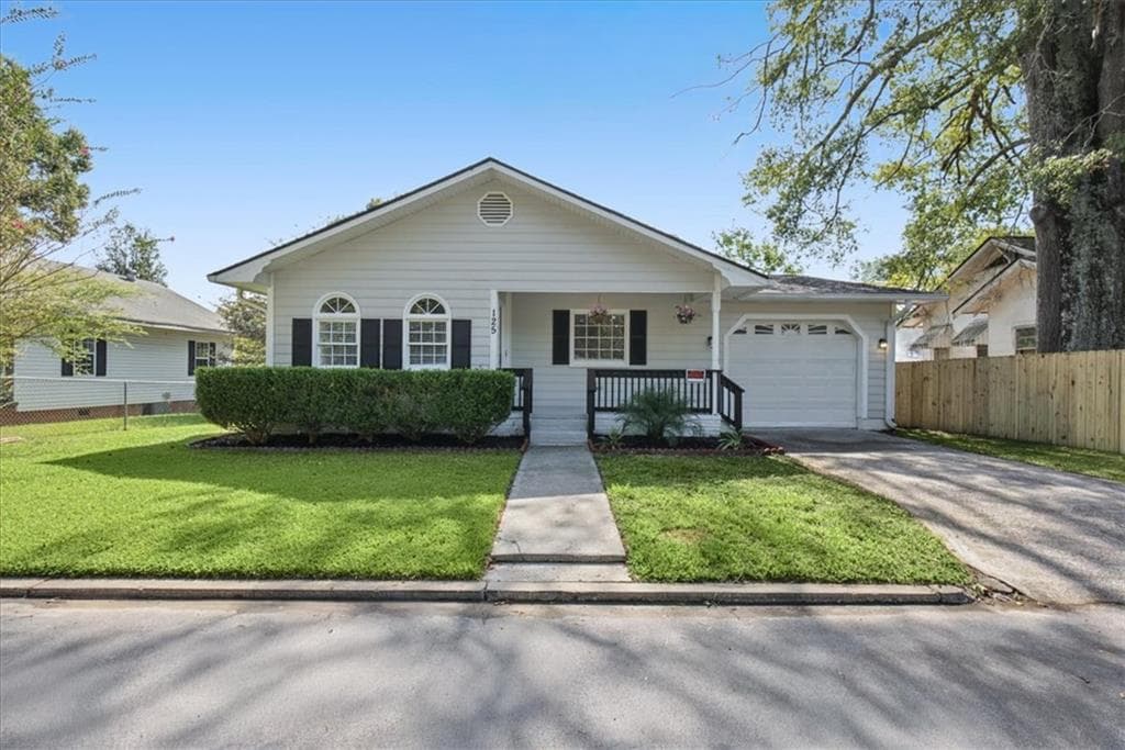 2 bedroom, 1 bathroom, 1,086 sq ft single family residence for sale at 125 4th Street, Rome, GA 30161 — photo 3