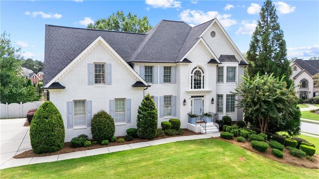 6 bedroom, 5 bathroom, 4,324 sq ft single family residence for sale at 5170 Edgerton Drive, Peachtree Corners, GA 30092 — photo 2