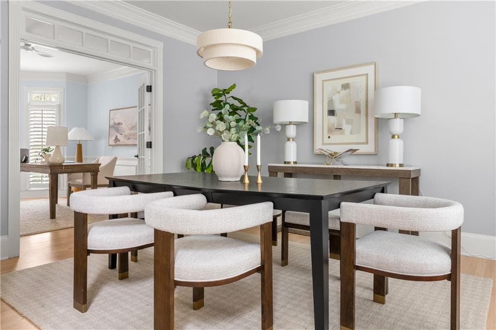 6 bedroom, 5 bathroom, 4,324 sq ft single family residence for sale at 5170 Edgerton Drive, Peachtree Corners, GA 30092 — photo 7