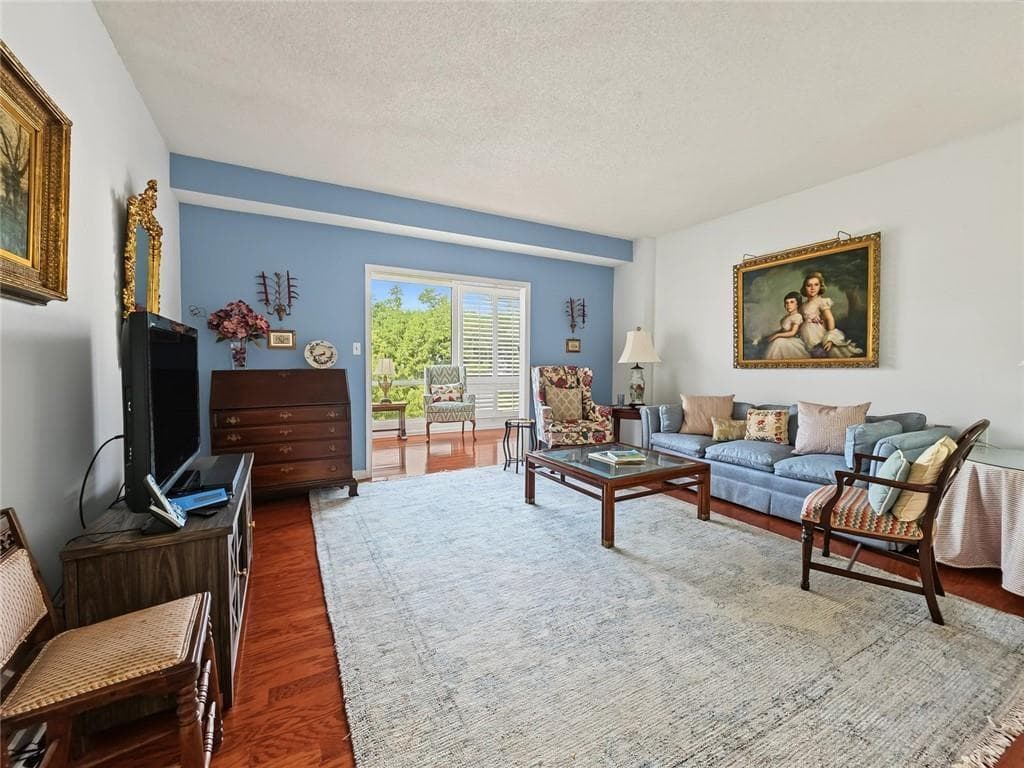 1 bedroom, 1 bathroom, 872 sq ft condominium for sale at 1800 Clairmont Lk A703, Decatur, GA 30033