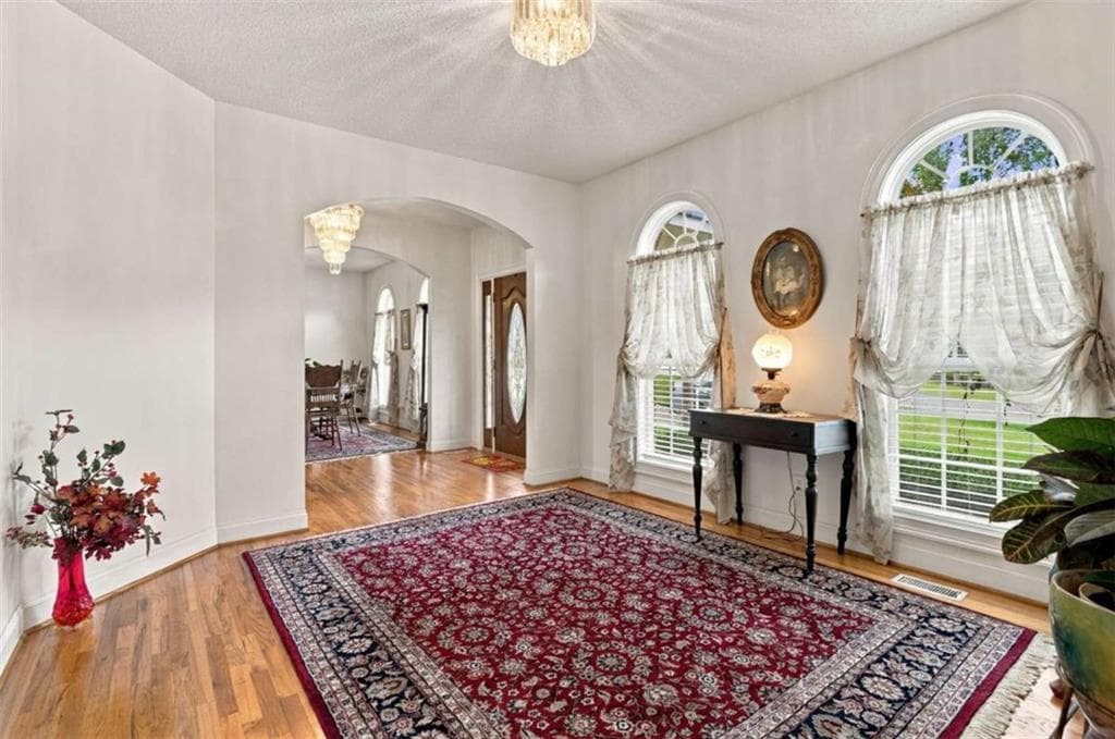 6 bedroom, 5 bathroom, 3,732 sq ft single family residence for sale at 241 Meadow Lakes Boulevard, Cedartown, GA 30125 — photo 5