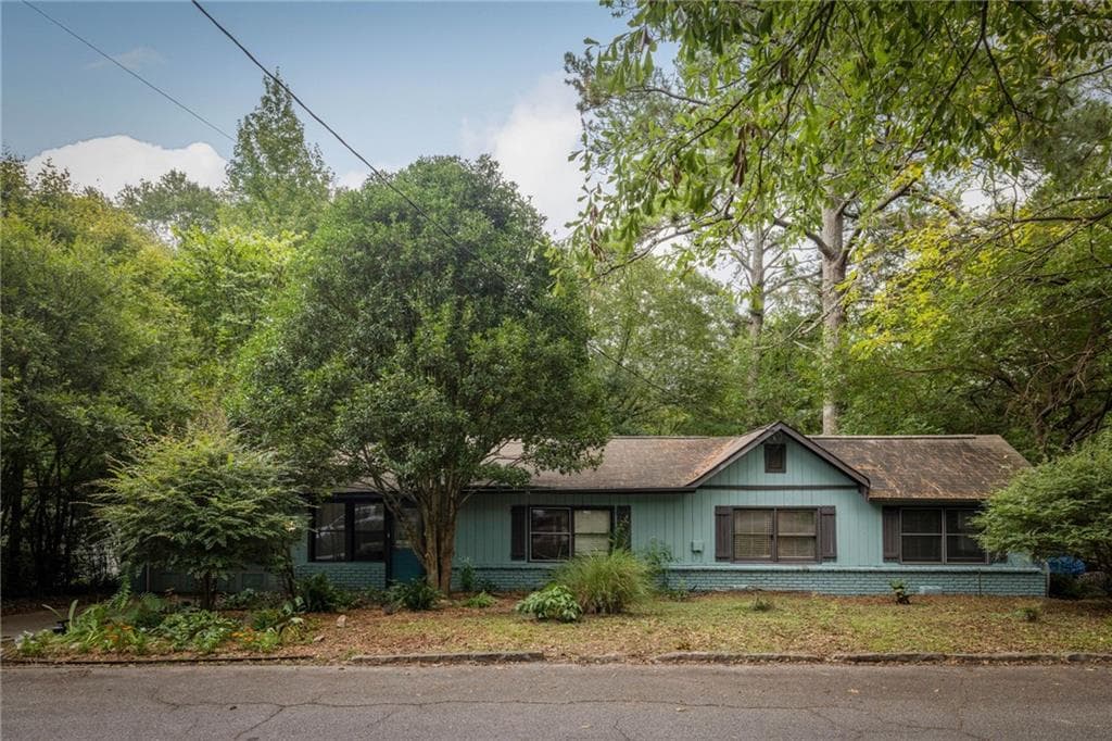 2 bedroom, 1 bathroom, 1,367 sq ft single family residence for sale at 449 Magnolia Drive, Pine Lake, GA 30072 — photo 1 of 36