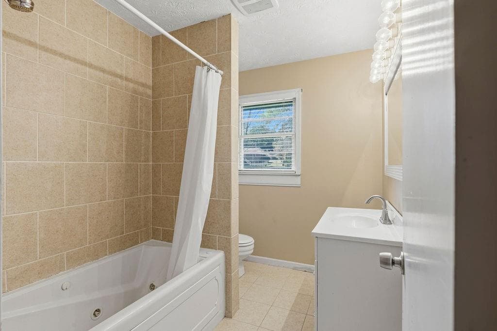 3 bedroom, 2 bathroom, 1,427 sq ft single family residence for sale at 20 Little Valley Road, Cartersville, GA 30121 — photo 9