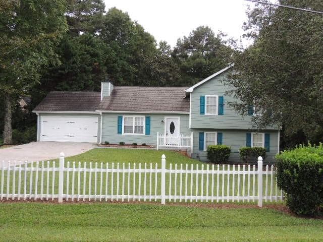 4 bedroom, 2 bathroom, 1,804 sq ft single family residence for sale at 180 Butler Bridge Road, Covington, GA 30016