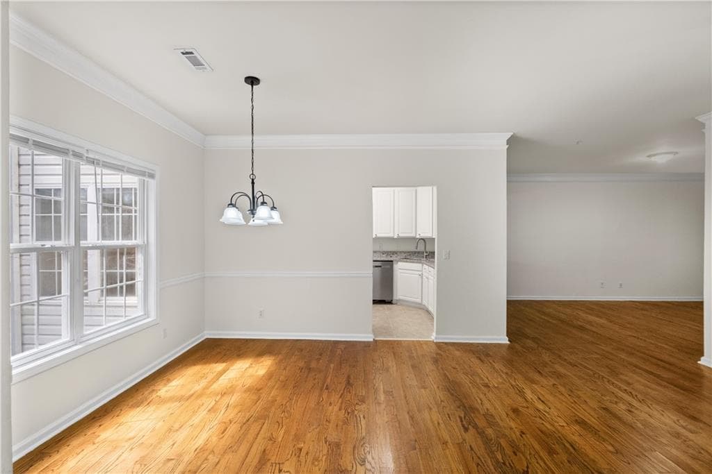 2 bedroom, 2 bathroom condominium for rent at 8849 Fairview Bluff Road, Johns Creek, GA 30022 for $1,950 a month — photo 4