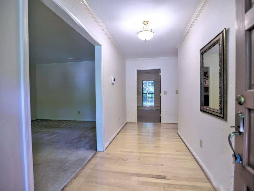 4 bedroom, 3 bathroom, 2,791 sq ft single family residence for sale at 3520 Turtle Cove Court, Marietta, GA 30067 — photo 4