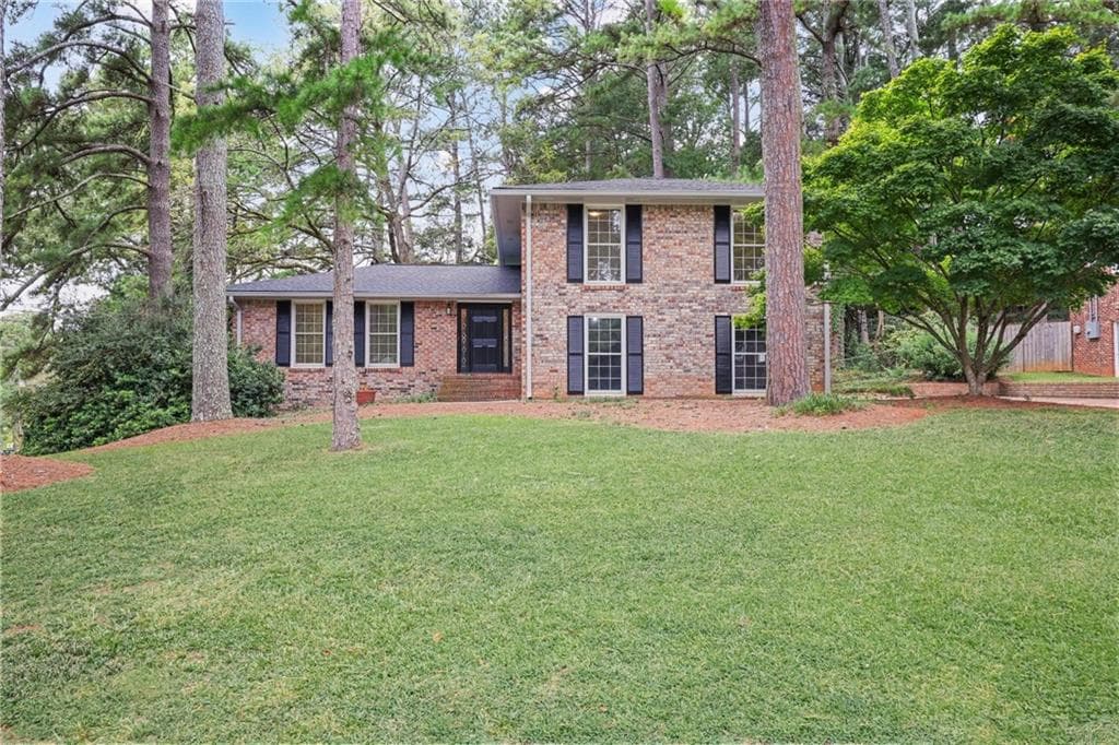 3 bedroom, 3 bathroom, 2,305 sq ft single family residence under contract at 2902 Marlin Circle, Chamblee, GA 30341