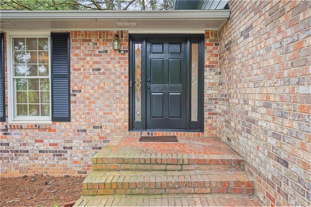 3 bedroom, 3 bathroom, 2,305 sq ft single family residence under contract at 2902 Marlin Circle, Chamblee, GA 30341 — photo 2