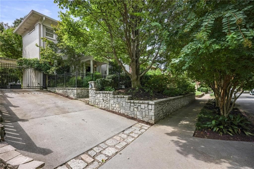 4 bedroom, 4 bathroom, 3,877 sq ft single family residence for sale at 36 26th Street, Atlanta, GA 30309 — photo 3