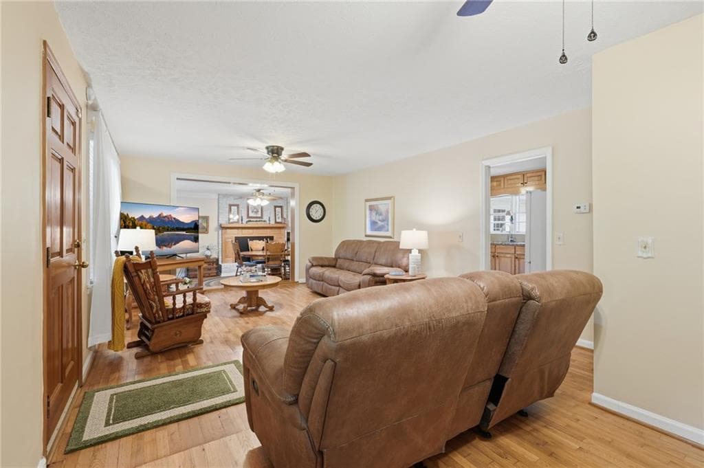 3 bedroom, 2 bathroom, 1,992 sq ft single family residence for sale at 6757 Campground Road, Cumming, GA 30040 — photo 5