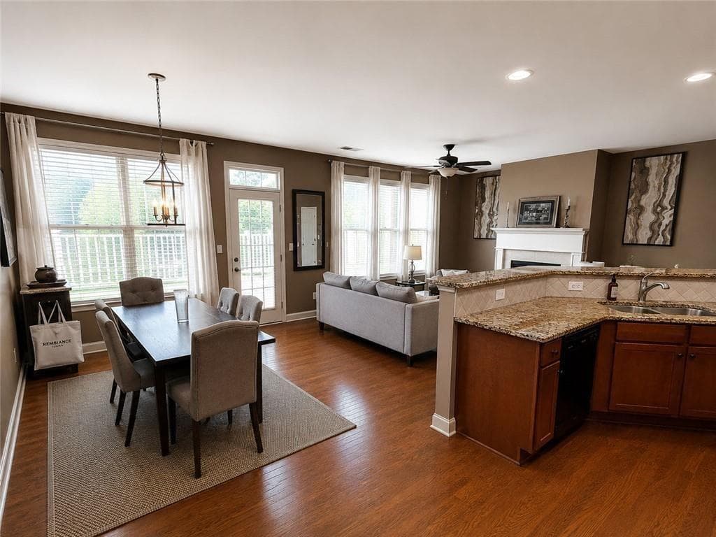 3 bedroom, 3 bathroom, 1,875 sq ft condominium for sale at 1827 Orange Grove Place, Austell, GA 30106 — photo 7