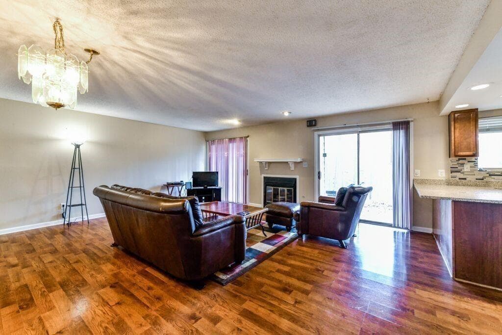 2 bedroom, 2 bathroom, 1,250 sq ft condominium for rent at 53 Doranne Court 53, Smyrna, GA 30080 for $1,725 a month — photo 4