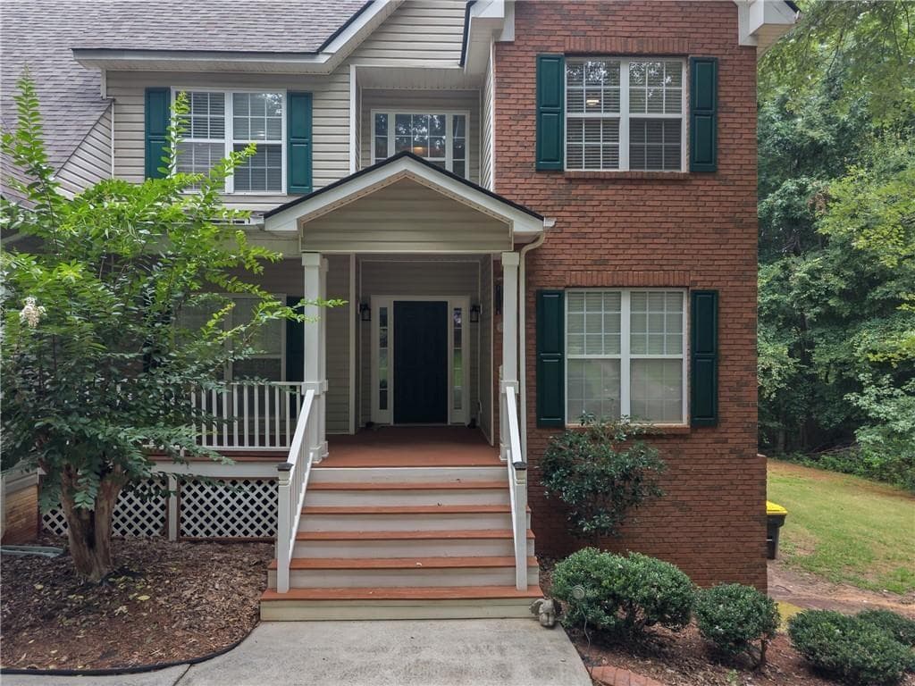 5 bedroom, 4 bathroom, 3,808 sq ft single family residence for sale at 160 Perry Creek Drive, Fayetteville, GA 30215 — photo 2
