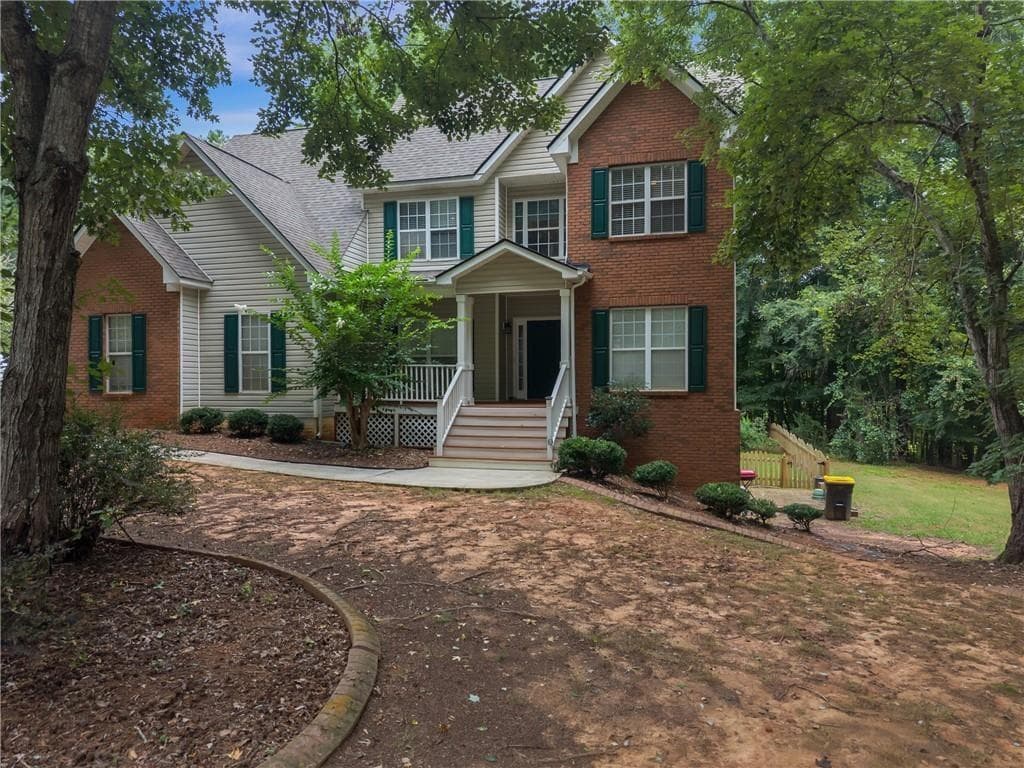 5 bedroom, 4 bathroom, 3,808 sq ft single family residence for sale at 160 Perry Creek Drive, Fayetteville, GA 30215 — photo 3