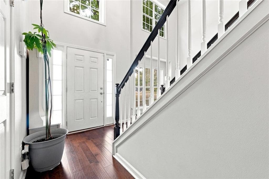 4 bedroom, 3 bathroom, 2,458 sq ft single family residence for sale at 1400 Walnut Hill Circle, Lawrenceville, GA 30043 — photo 2