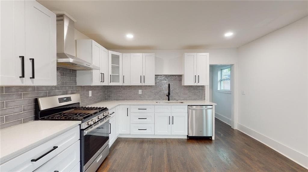 4 bedroom, 2 bathroom, 1,959 sq ft single family residence for sale at 1425 Boulevard, Atlanta, GA 30315 — photo 5