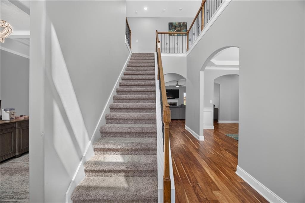 5 bedroom, 4 bathroom, 4,956 sq ft single family residence for sale at 3831 Lake Haven Way, Atlanta, GA 30349 — photo 4