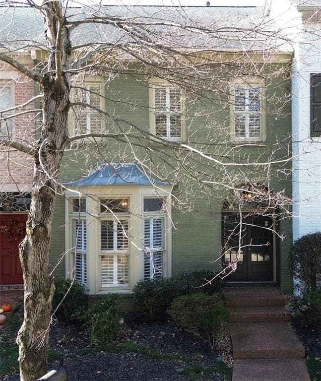 2 bedroom, 3 bathroom, 2,059 sq ft townhouse for rent at 1641 Ridenour Parkway, Kennesaw, GA 30152 for $2,450 a month — photo 1 of 54