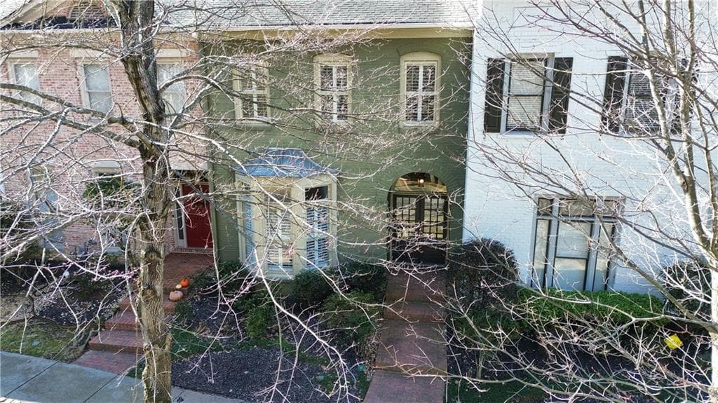 2 bedroom, 3 bathroom, 2,059 sq ft townhouse for rent at 1641 Ridenour Parkway, Kennesaw, GA 30152 for $2,450 a month — photo 4